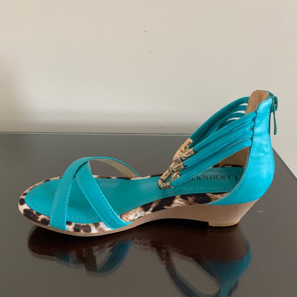 Brand New- Trend Wedge Shoes